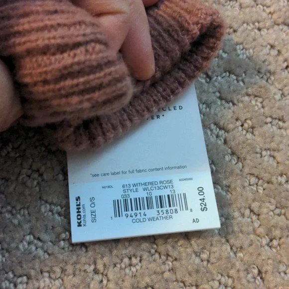 Lauren Conrad Pink Hat and Mittens Set NWT - Picture 5 of 6